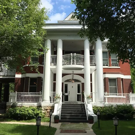 The Columns Bed & Breakfast-2